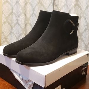 Women's boots
